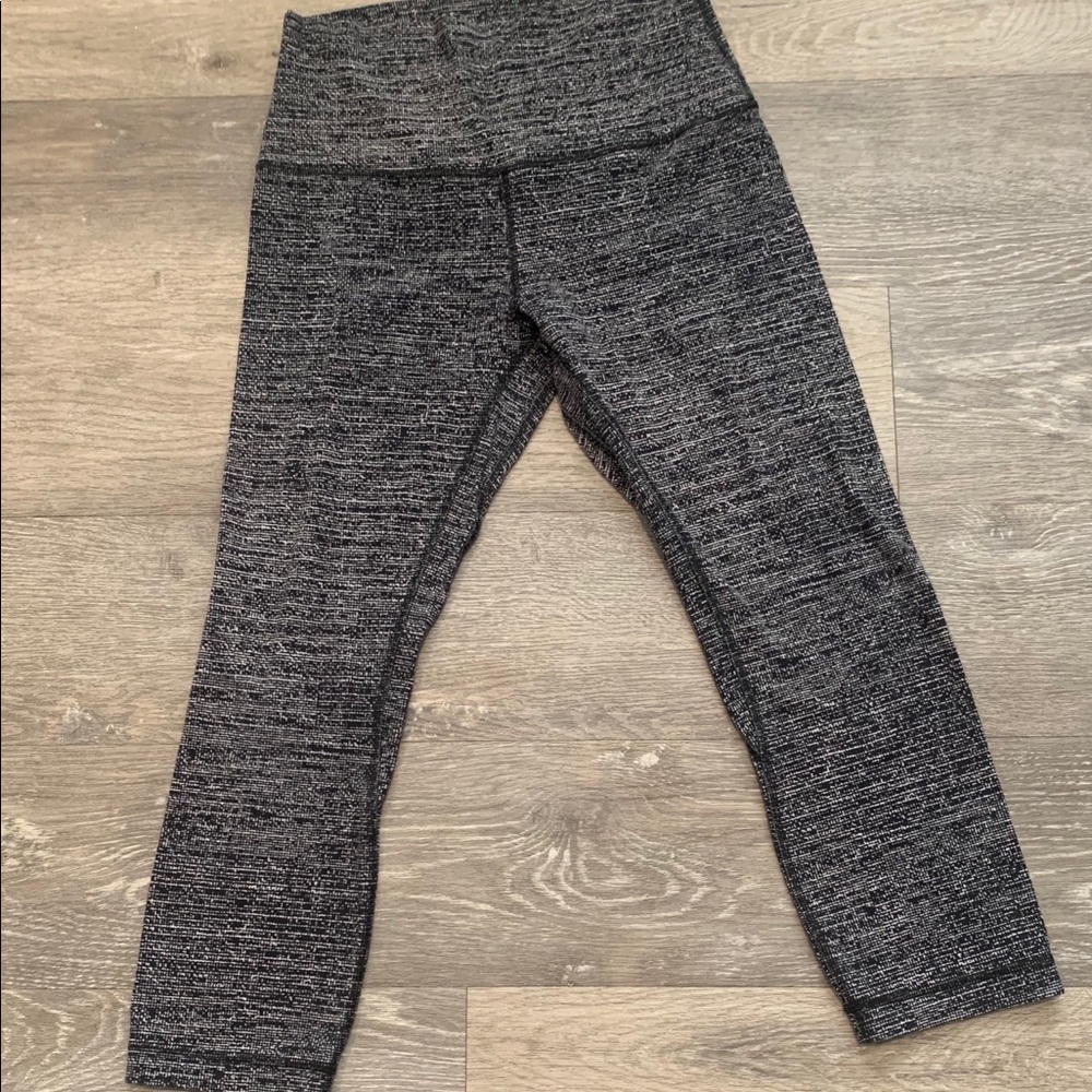 Lululemon Align crop